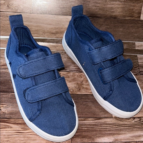 Tommy Bahama Kids Navy Sneakers - Picture 2 of 7